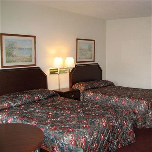 Sands Central Inn هوت سبرنغز المظهر الخارجي الصورة